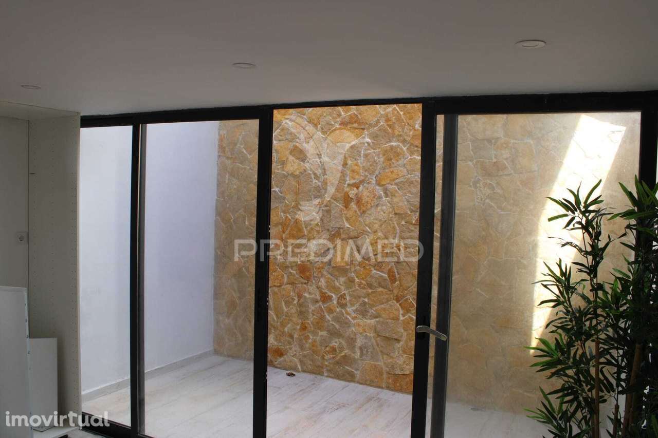 Loft T1 Único — Luz, Conforto e Design com Personalidade - Grande imagem: 4/11