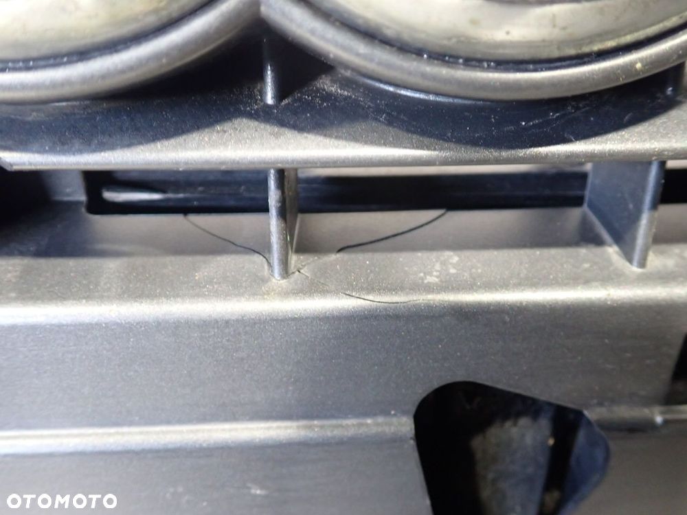 ZDERZAK PRZÓD AUDI A4 B7 - 11