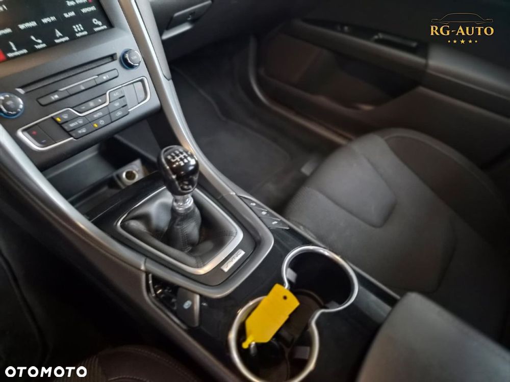 Ford Mondeo - 23