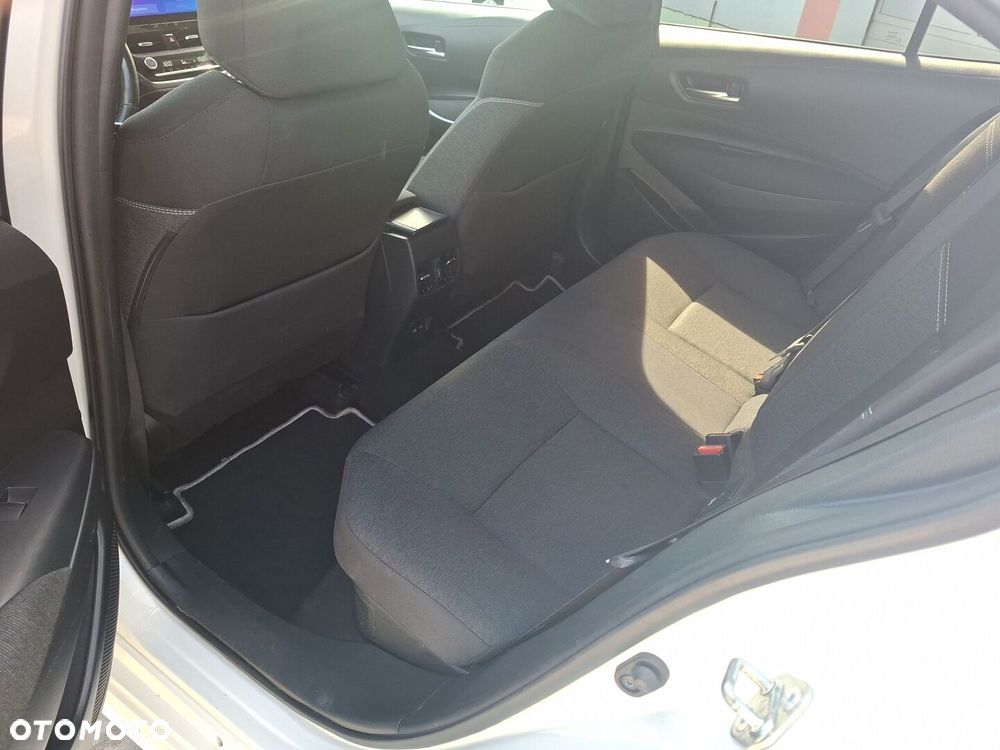 Toyota Corolla 1.8 Hybrid Style - 11