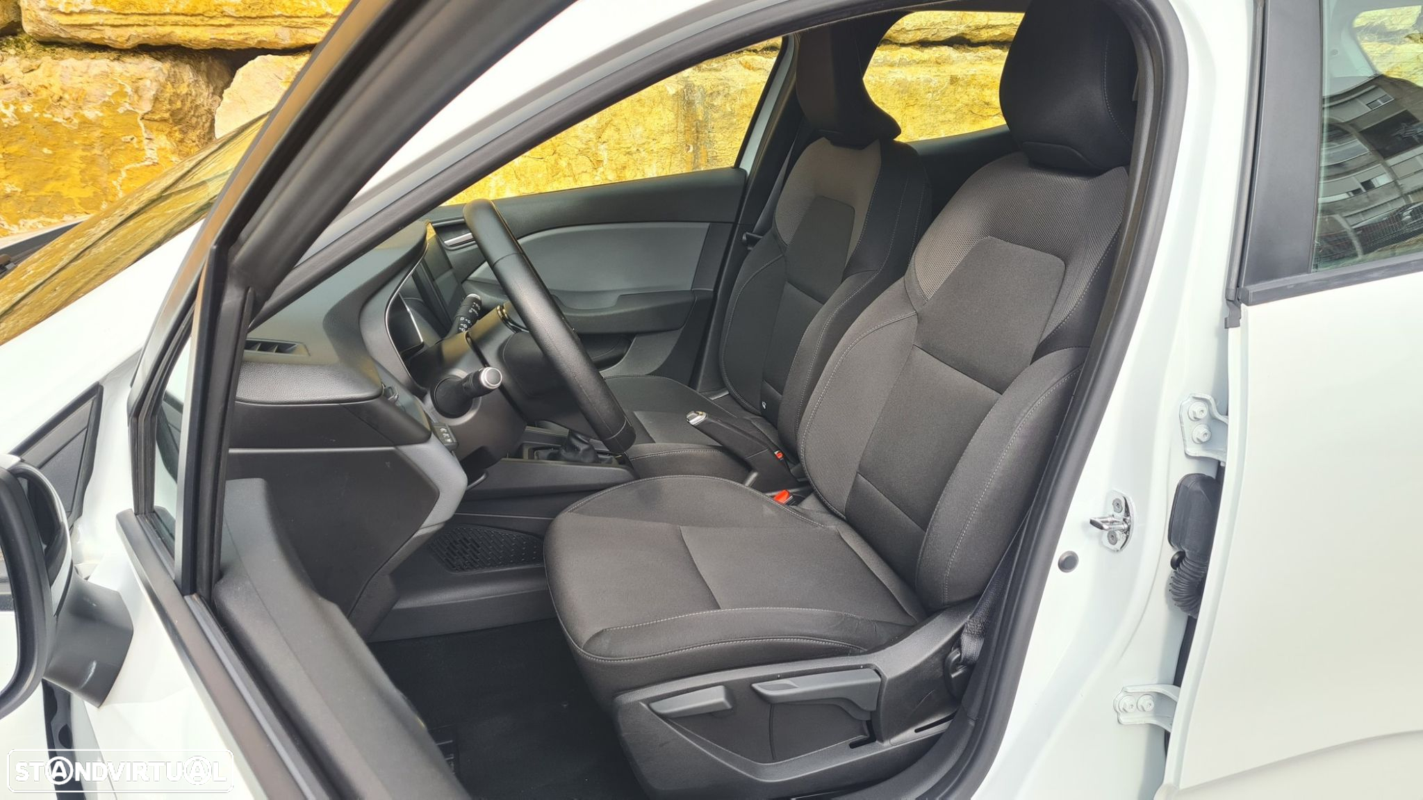 Renault Clio 1.5 Blue dCi Zen - 37