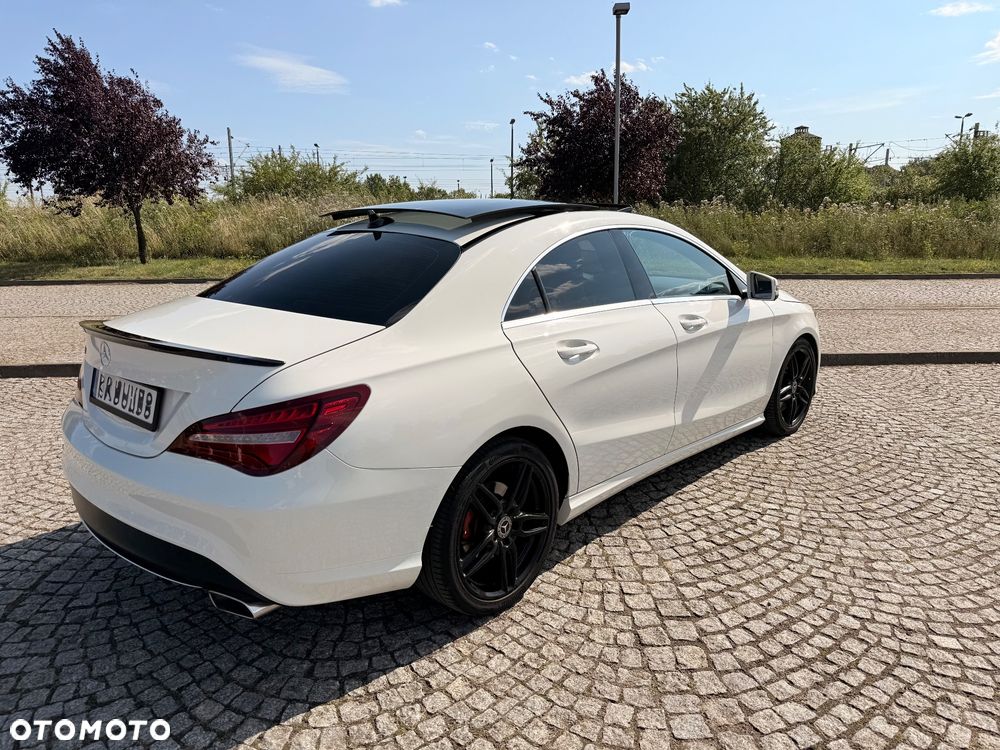 Mercedes-Benz CLA 250 7G-DCT AMG Line - 3