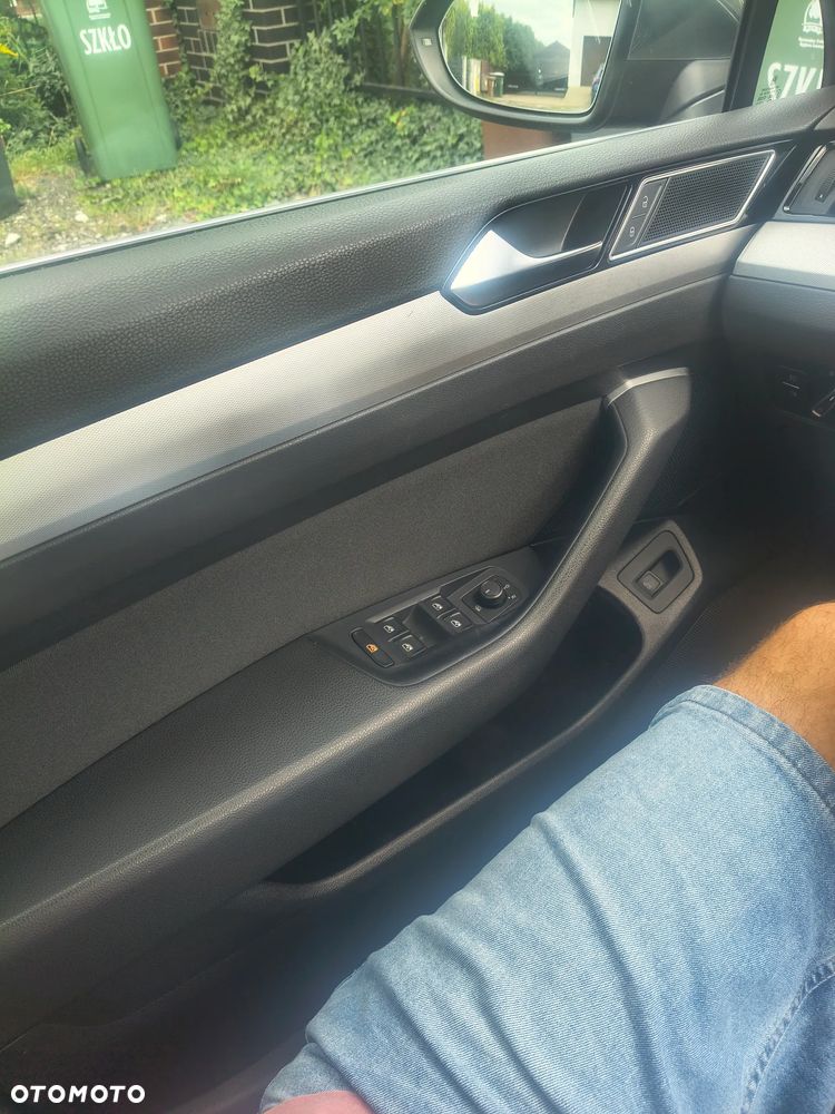 Volkswagen Passat 2.0 TDI BMT Comfortline - 16
