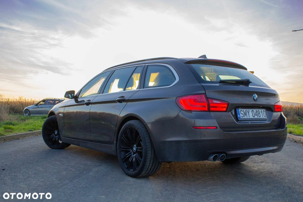 BMW Seria 5 520d Touring Modern Line - 4