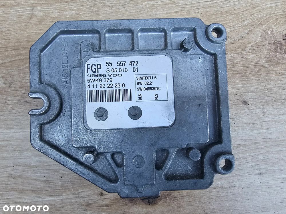 KOMPUTER STEROWNIK SILNIKA Z PINEM OPEL ASTRA H ZAFIRA B 1.8 b Z18XE 55557472