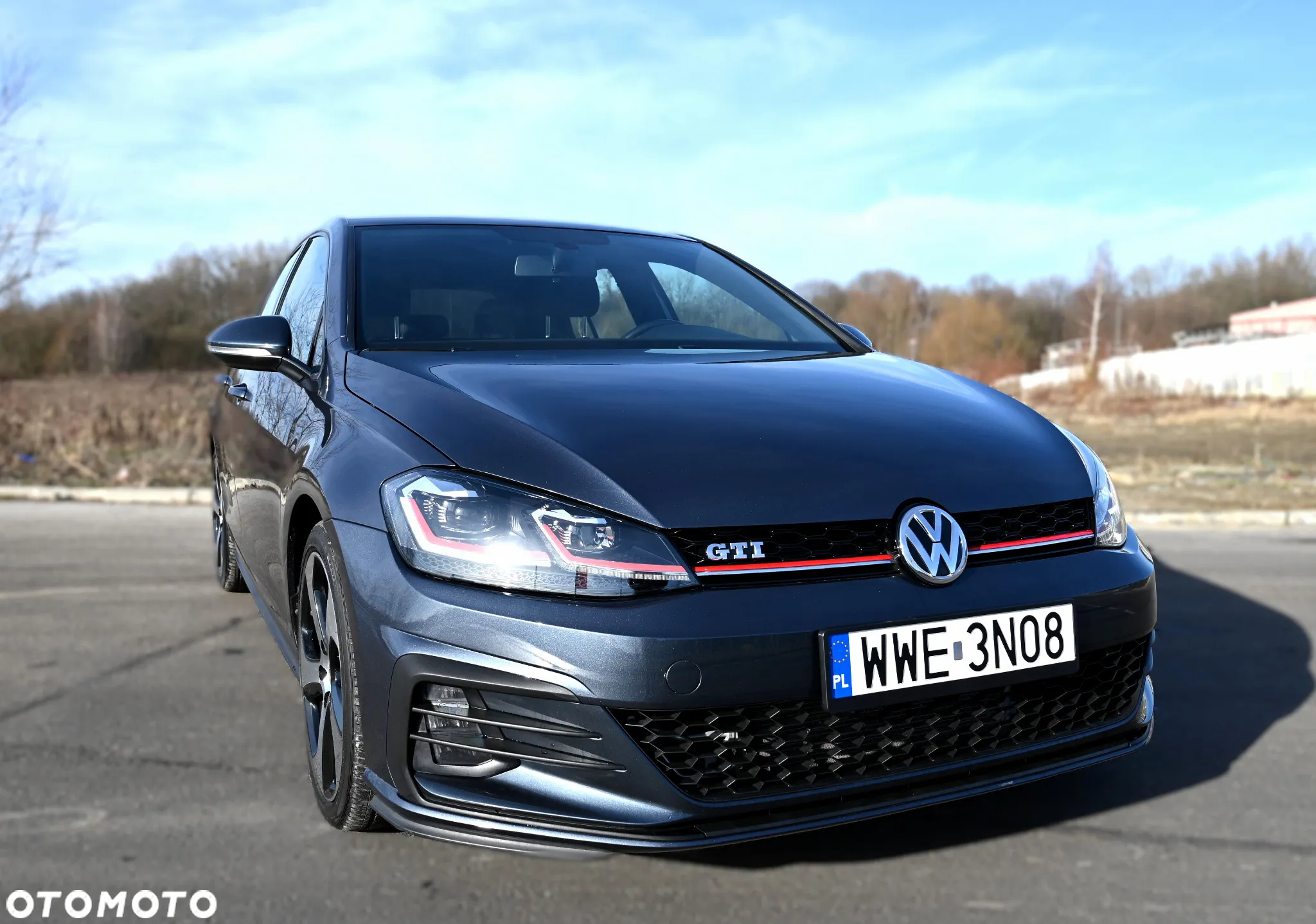 Volkswagen Golf - 10