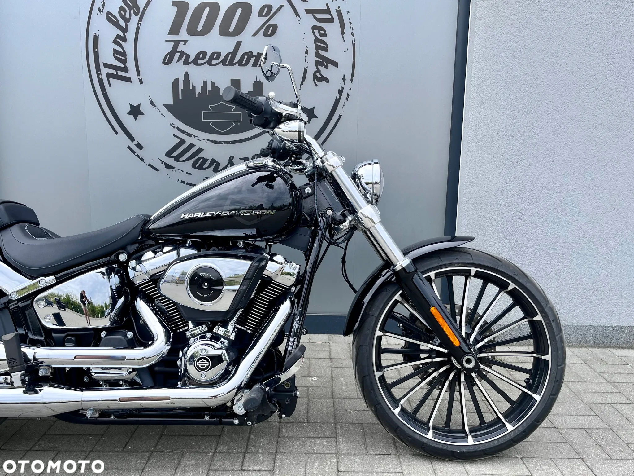 Harley-Davidson Softail Breakout - 2
