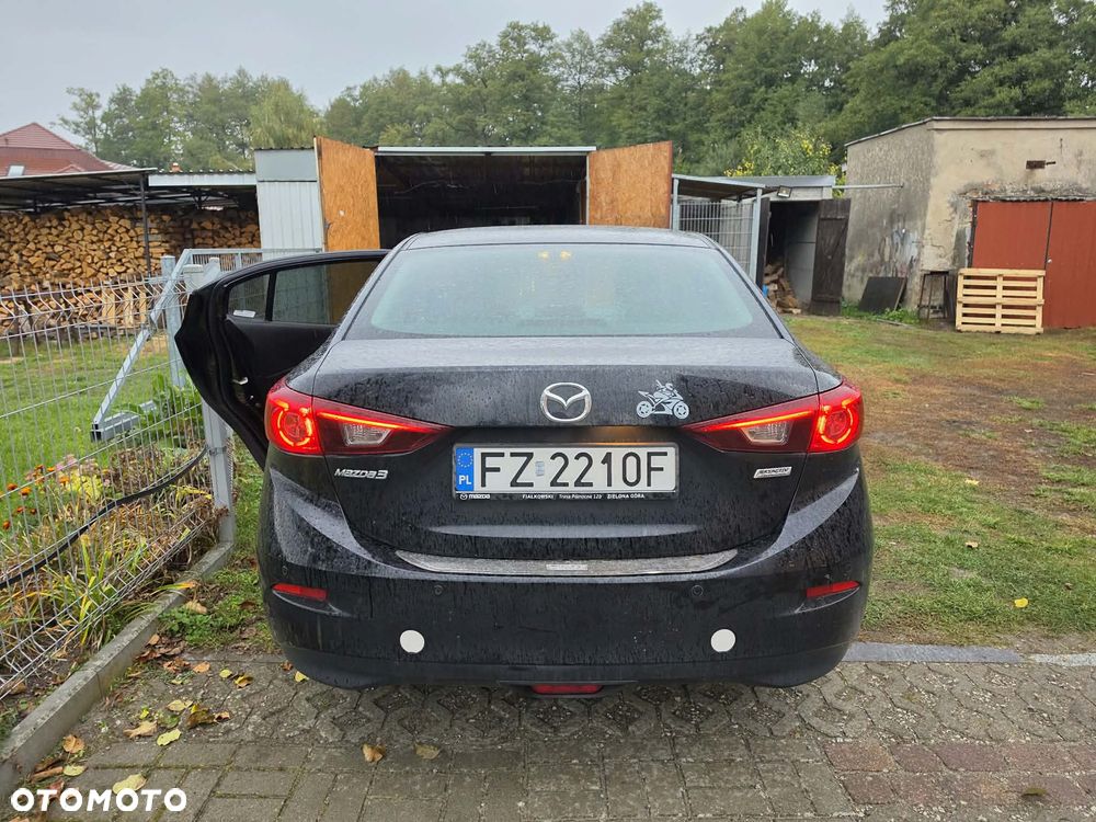 Mazda 3 - 8