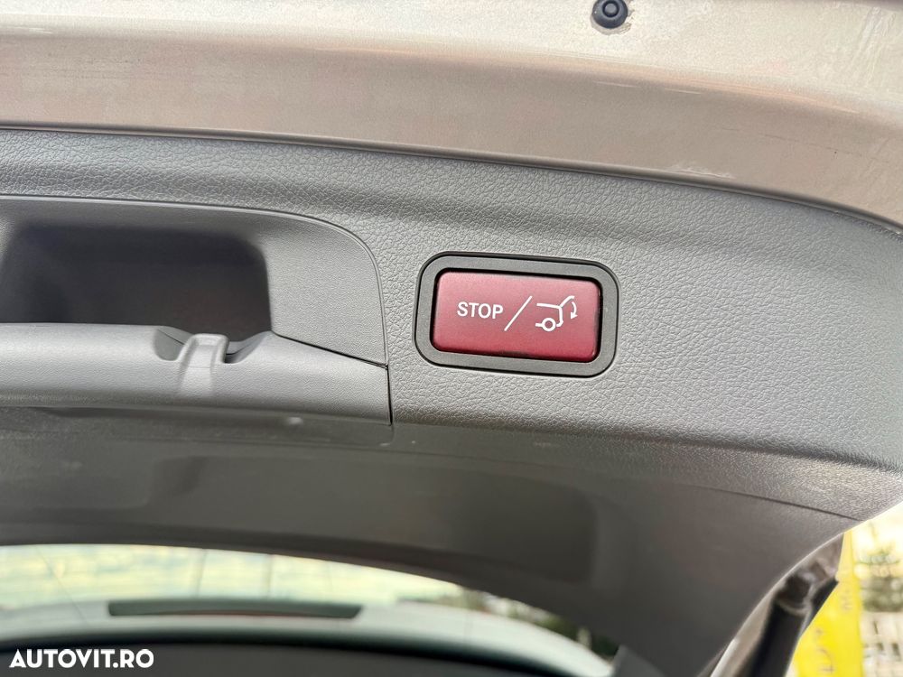 Mercedes-Benz GLE - 25