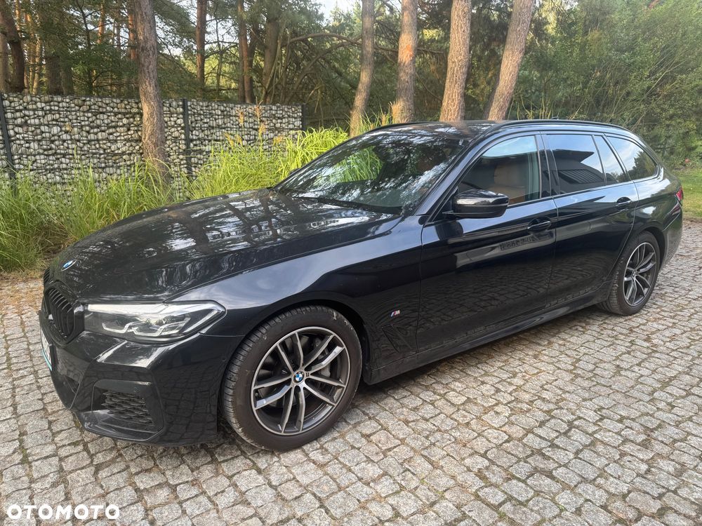BMW Seria 5 540i xDrive mHEV M Sport sport - 9