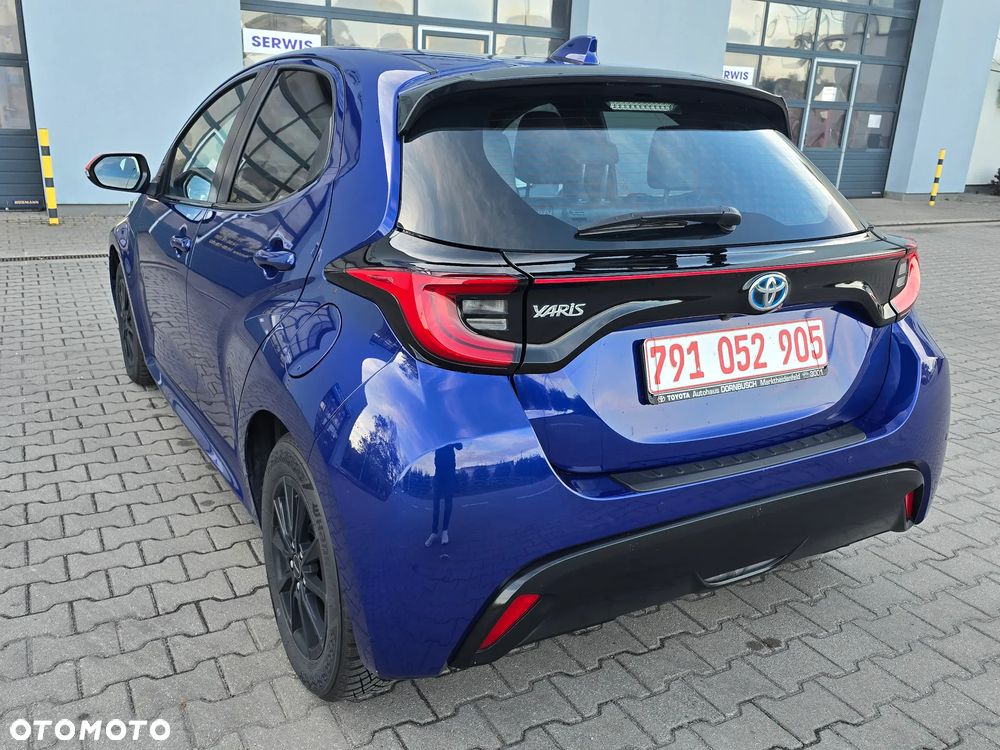 Toyota Yaris - 10
