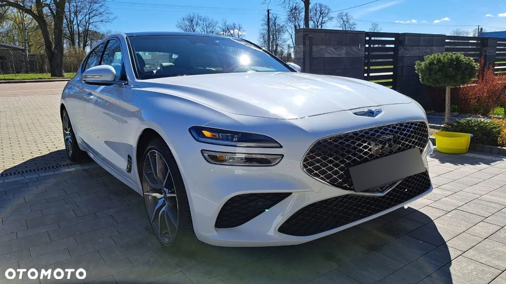 Genesis G70 2.0T Plus AWD 8AT Luxury - 1