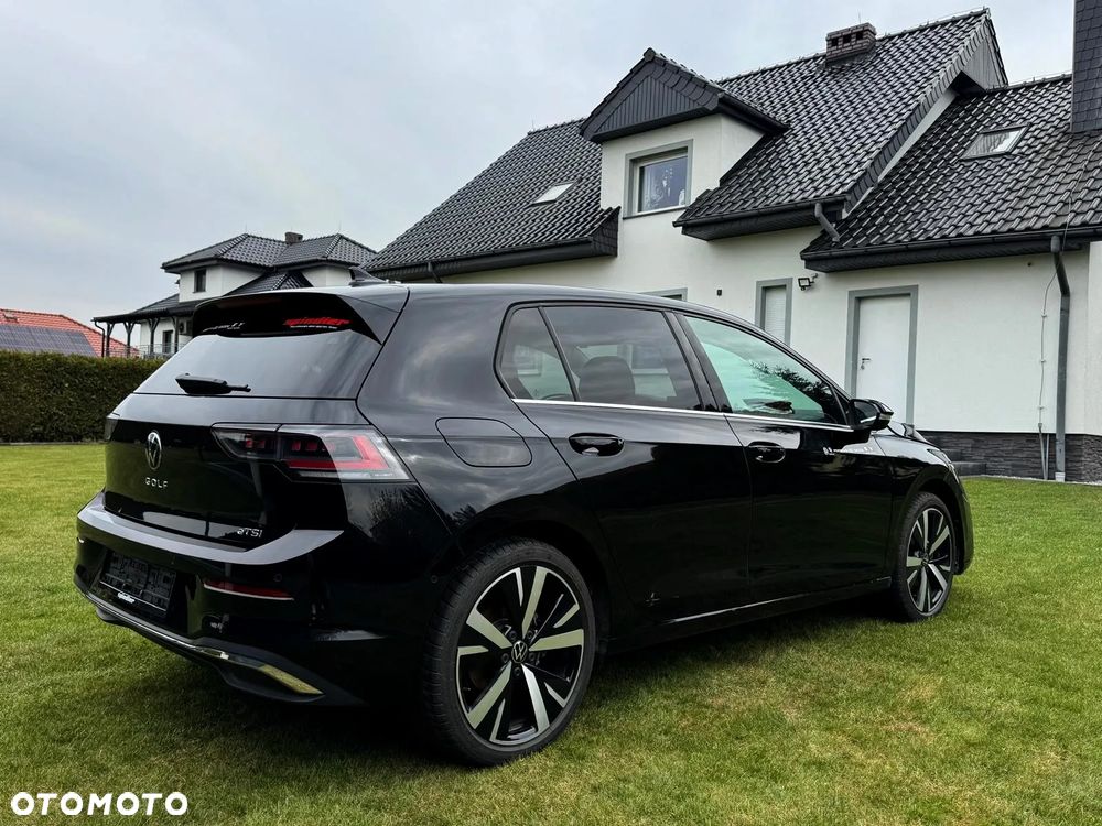 Volkswagen Golf - 2