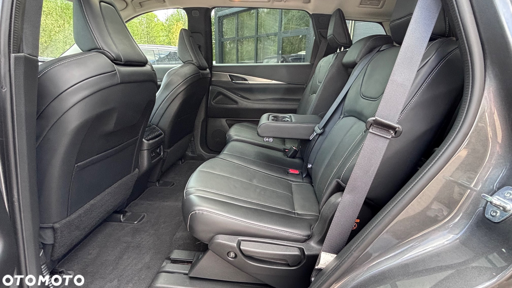 Infiniti QX60 - 19