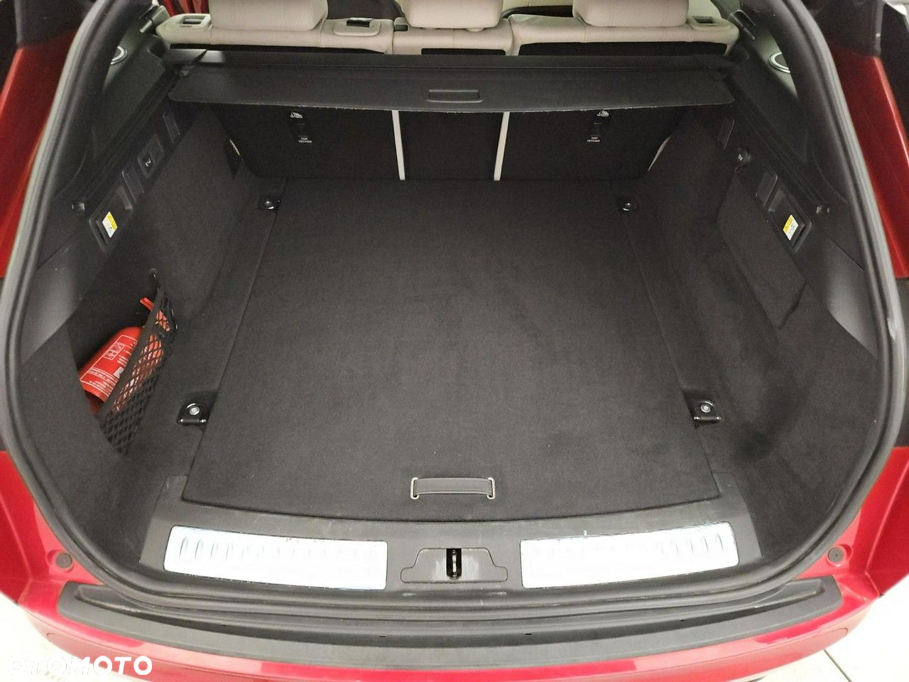 Land Rover Range Rover Velar 3.0 P400 mHEV R-Dynamic SE - 24