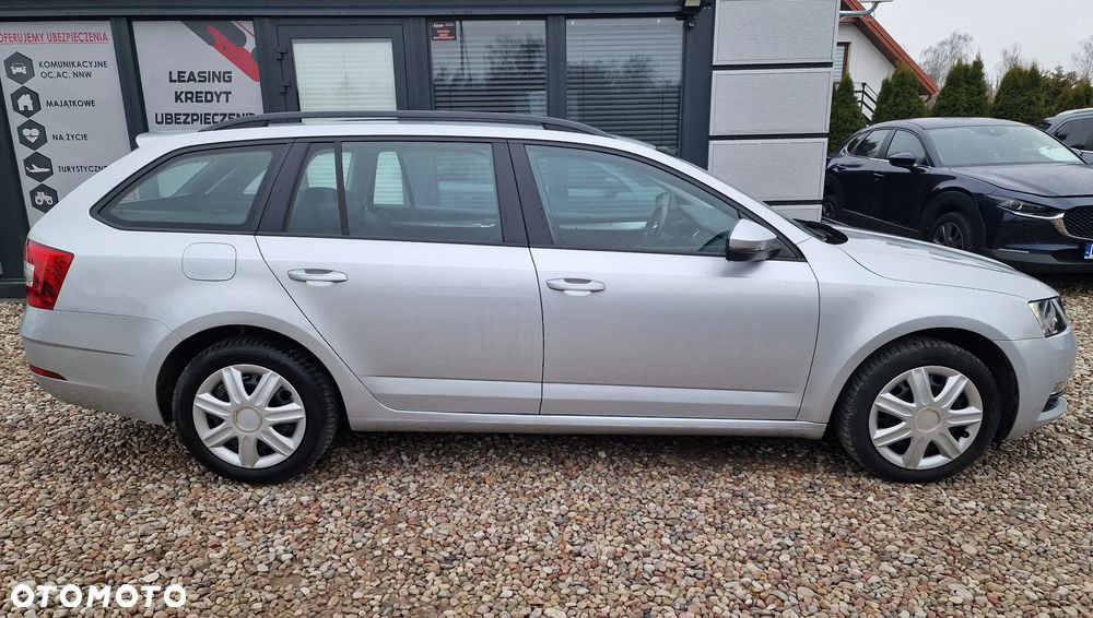 Skoda Octavia 1.6 TDI Style DSG - 4