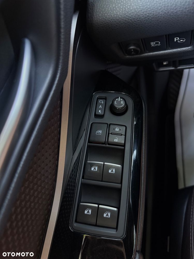 Toyota C-HR 1.8 Hybrid Prestige - 29