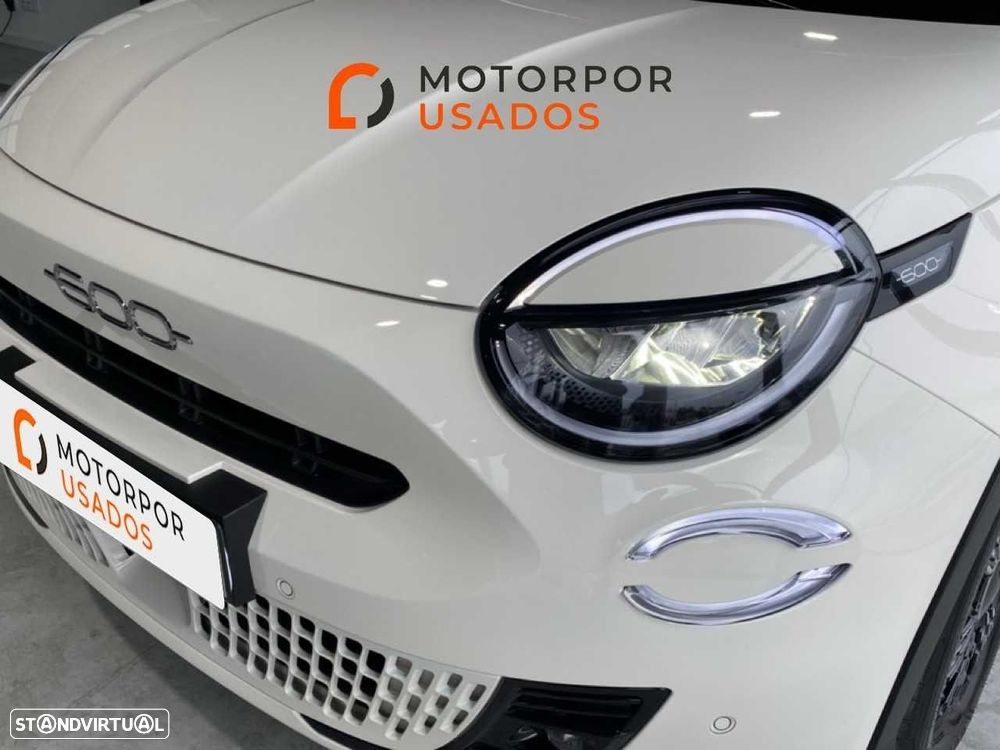 Fiat 600e 54 kWh (RED) - 24