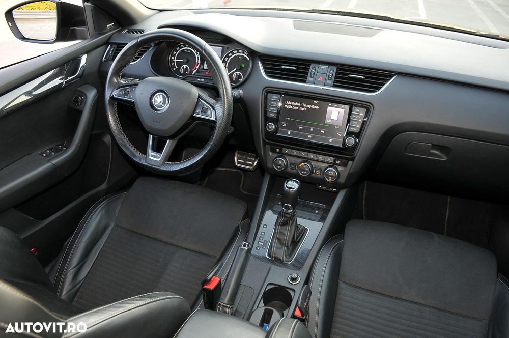Skoda Octavia 2.0 TDI RS DSG - 9