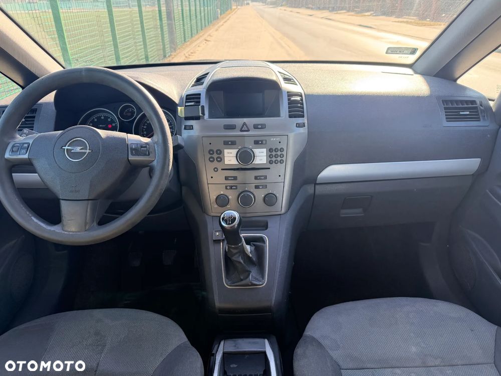 Opel Zafira 1.6 Enjoy - 9