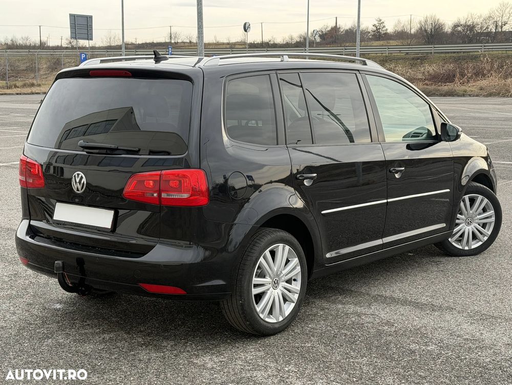 Volkswagen Touran 2.0 TDI Highline - 4