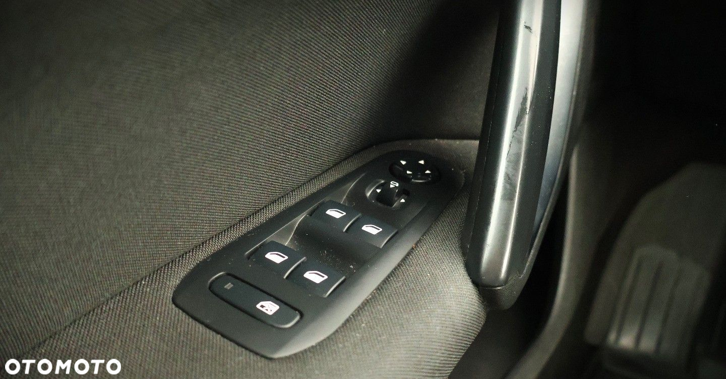 Peugeot 308 - 28