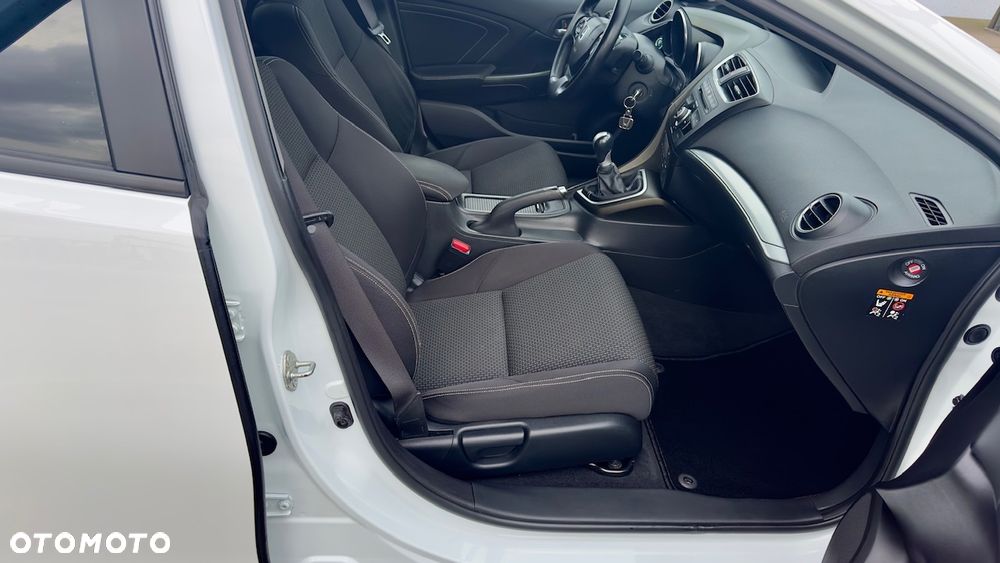 Honda Civic Tourer 1.8 i-VTEC Elegance - 13