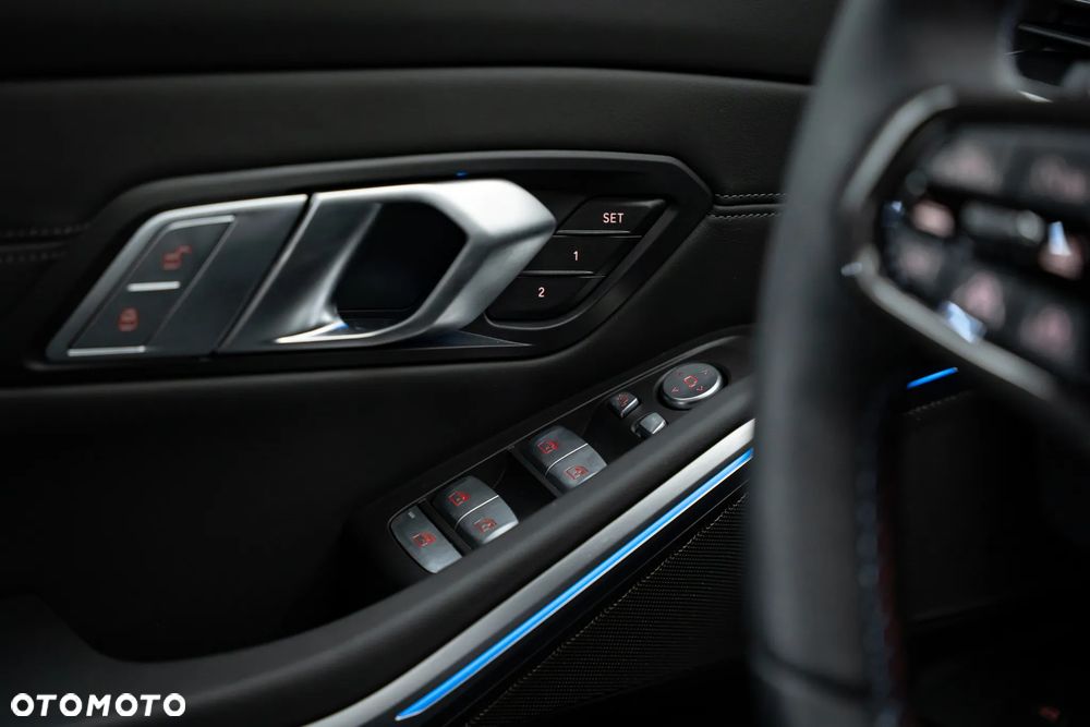 BMW M3 Competition xDrive sport - 38