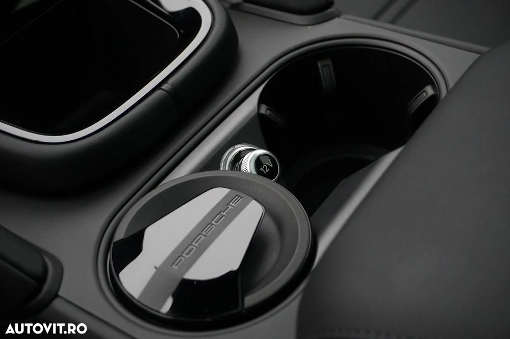 Porsche Cayenne Coupe - 23