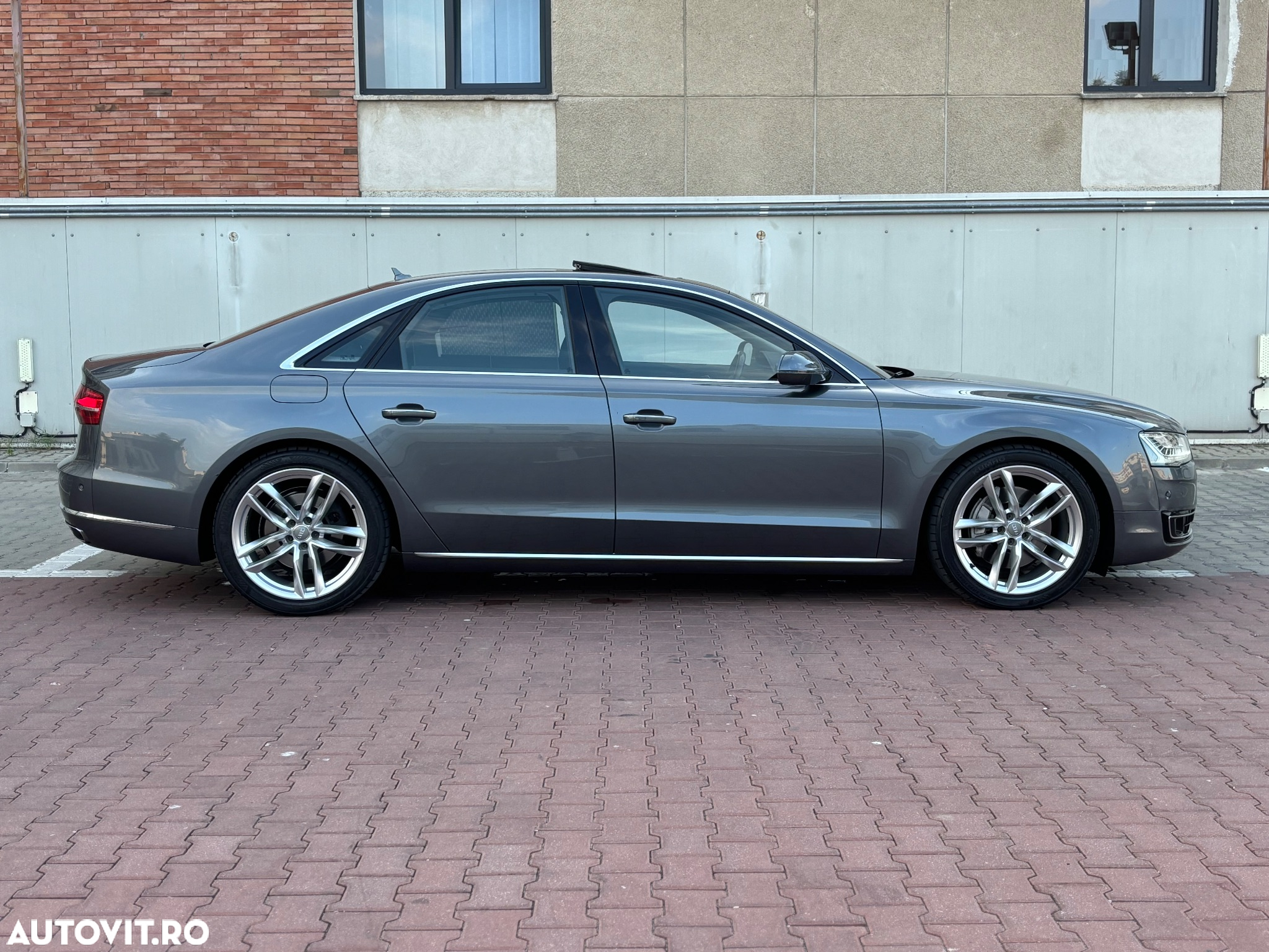 Audi A8 3.0 TDI DPF clean diesel quattro tiptronic - 15