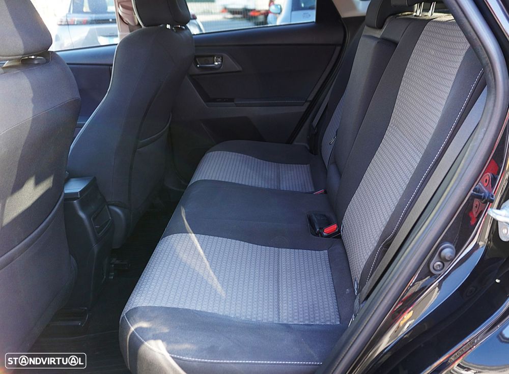 Toyota Auris 1.8 HSD Comfort +P.Techno+P.Sport - 20