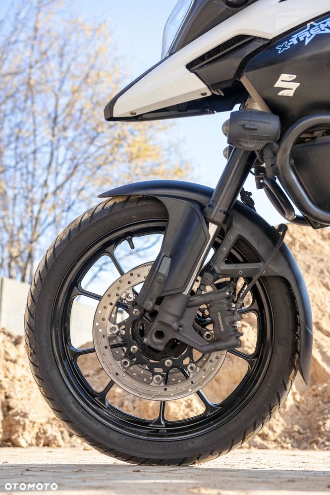 Suzuki DL - 24