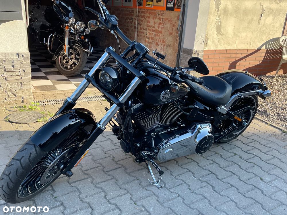 Harley-Davidson FXSB Breakout - 14