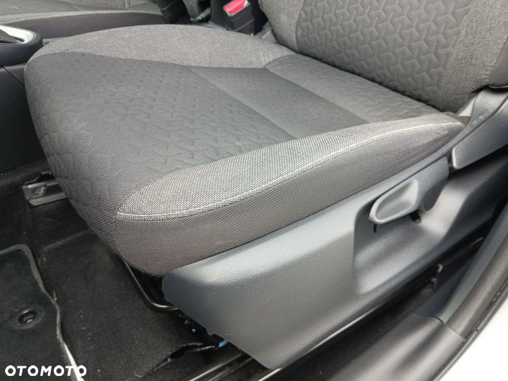 Toyota Yaris Cross Hybrid 1.5 Comfort - 37