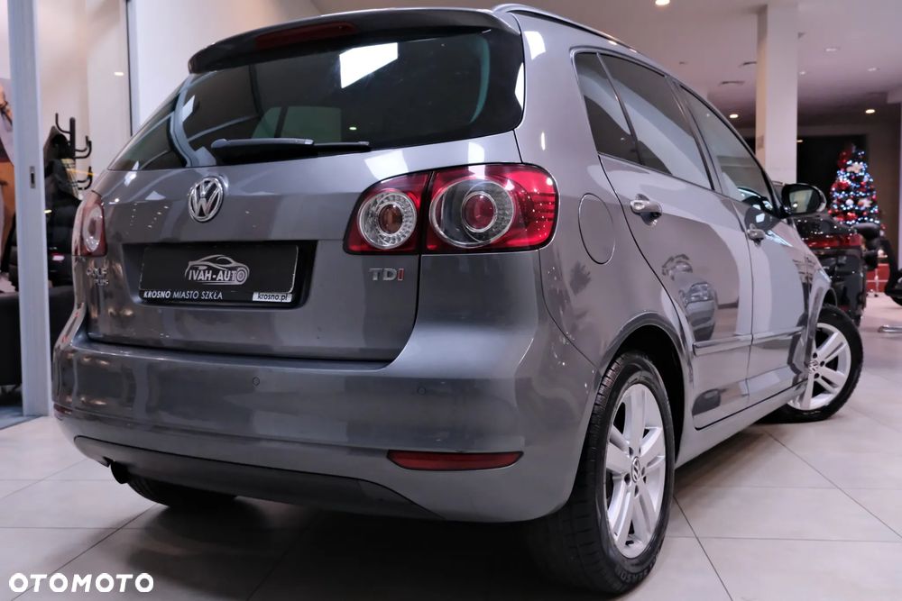 Volkswagen Golf Plus 1.6 TDI DPF MATCH - 12