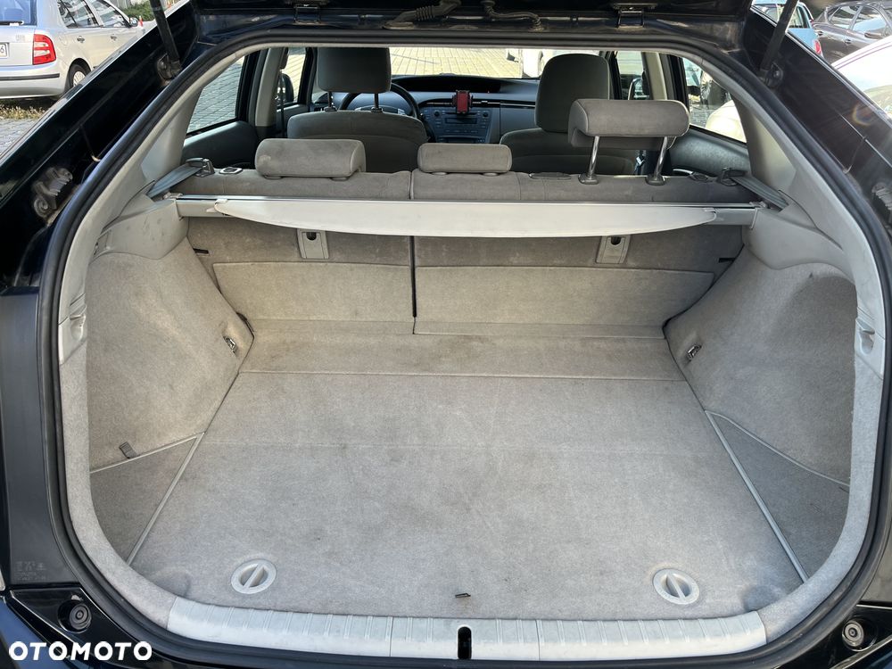 Toyota Prius - 8