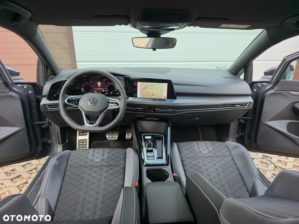 Volkswagen Golf 1.5 eTSI OPF DSG R-Line - 22