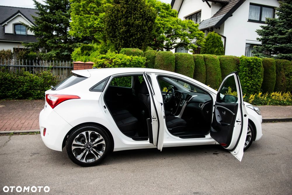 Hyundai i30 1.4 Trend - 8