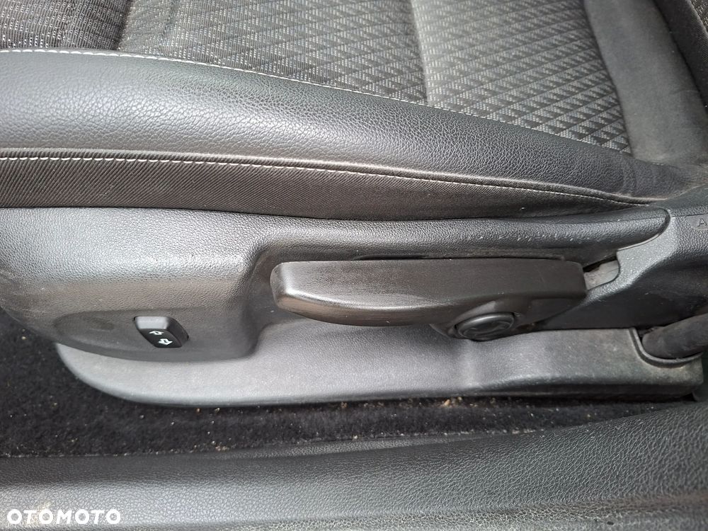 Opel Astra 1.6 D Start/Stop Innovation - 9