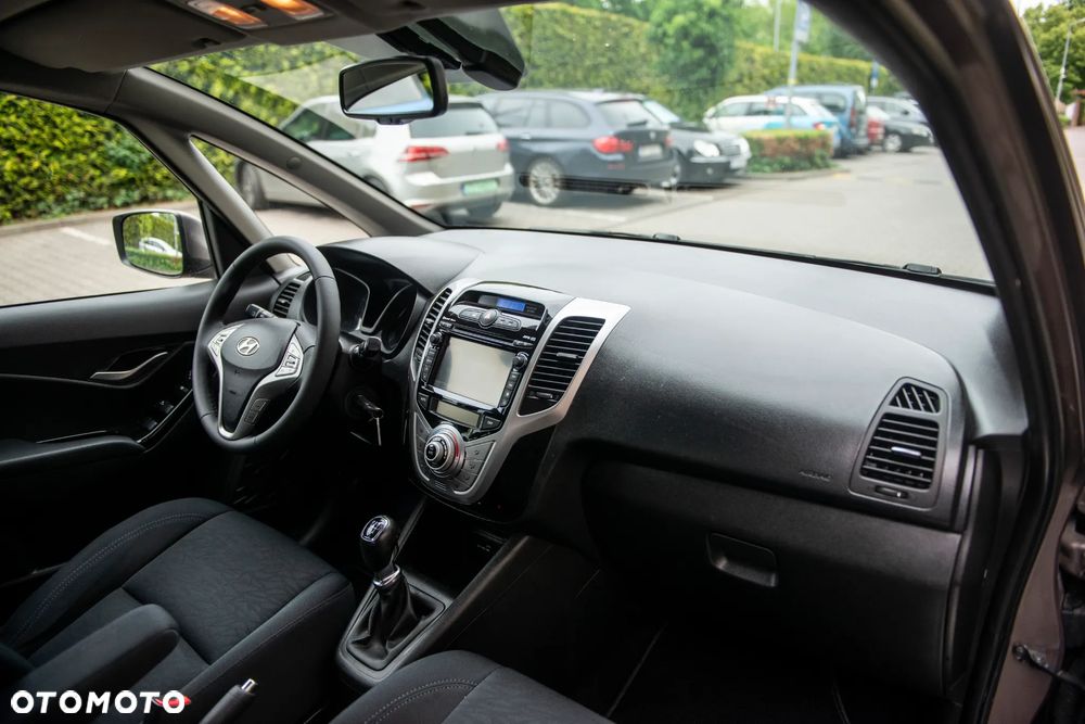 Hyundai ix20 1.4 blue Comfort - 24