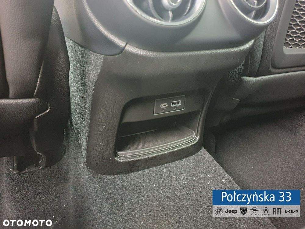 Alfa Romeo Stelvio - 24