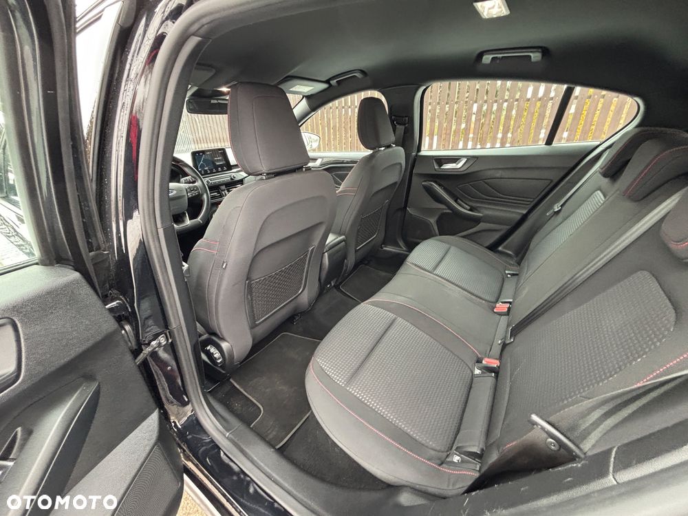 Ford Focus 1.5 EcoBlue Start-Stopp-System ST-LINE - 16