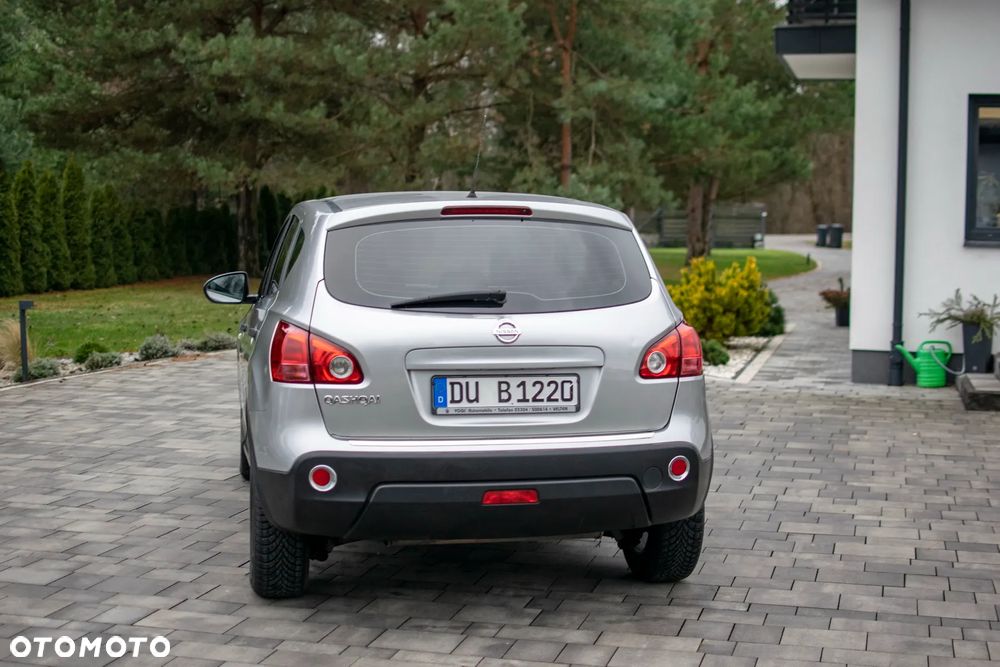 Nissan Qashqai - 25