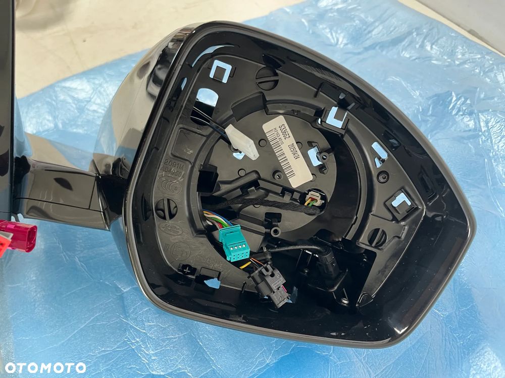 Land Rover Discovery Sport Elektryczne lusterko boczne drzwi przednich LR145246  2111.6974U - 3