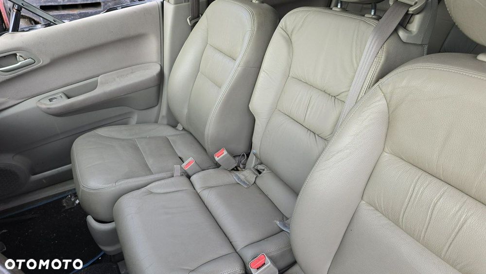 Honda FR-V - 9