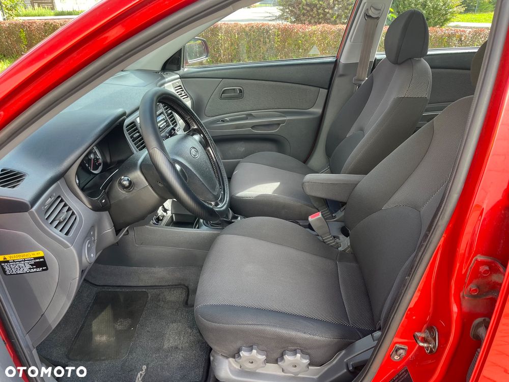 Kia Rio 1.6 Sport - 16