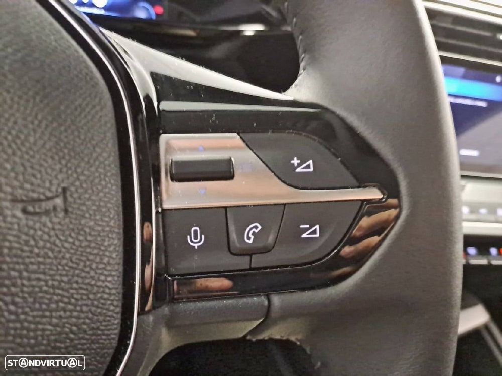 Peugeot 408 1.2 Hybrid Allure e-DCS6 - 16