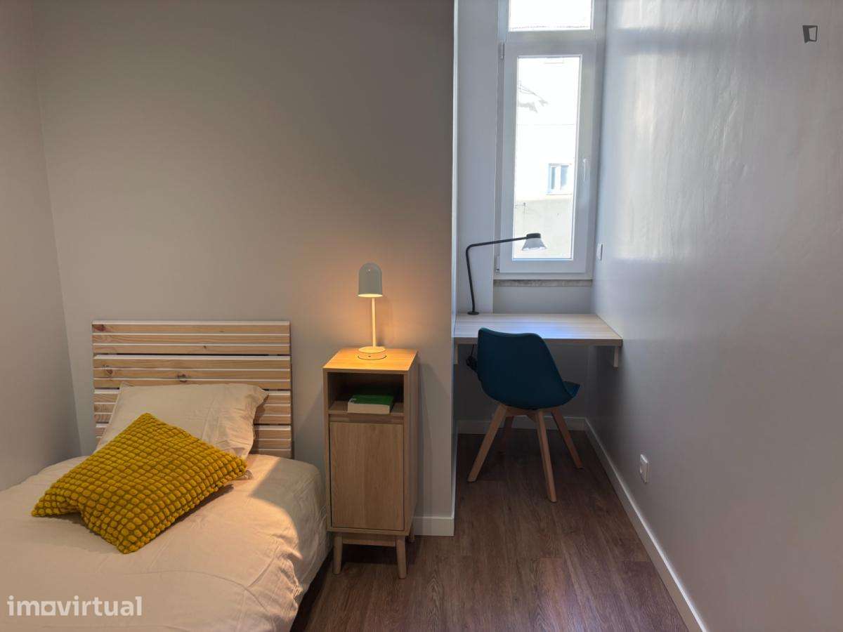 Quarto - localizado em Arroios Lisbon - Grande imagem: 2/24