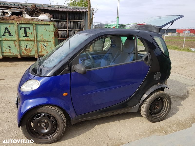 Dezmembram Smart Fortwo 0.6 benzin - 2