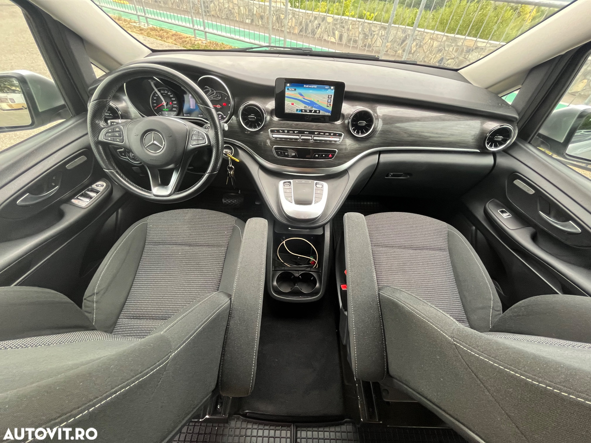 Mercedes-Benz V 220 d Combi Lung 163 CP RWD 9AT Avantgarde - 2